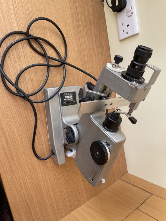 Topcon Manual Focimeter