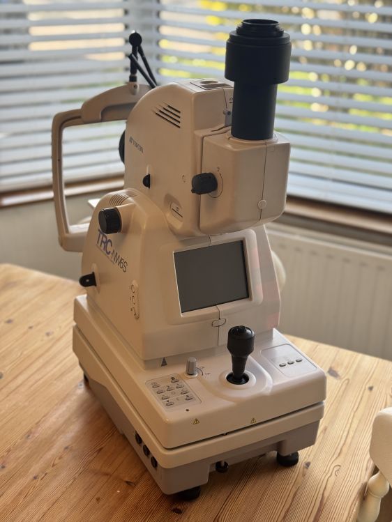 TOPCON TRC-NW6S NON-MYDRIATIC RETINAL CAMERA