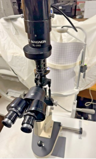 Magnon sl-250 Slit Lamp