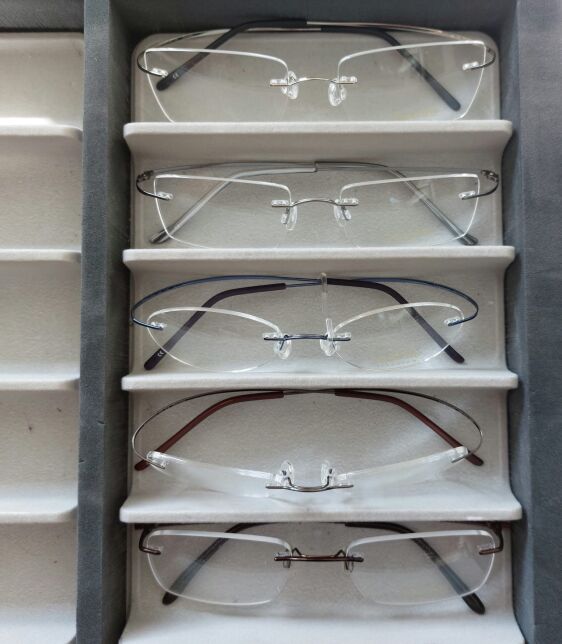 5 Rimless frames