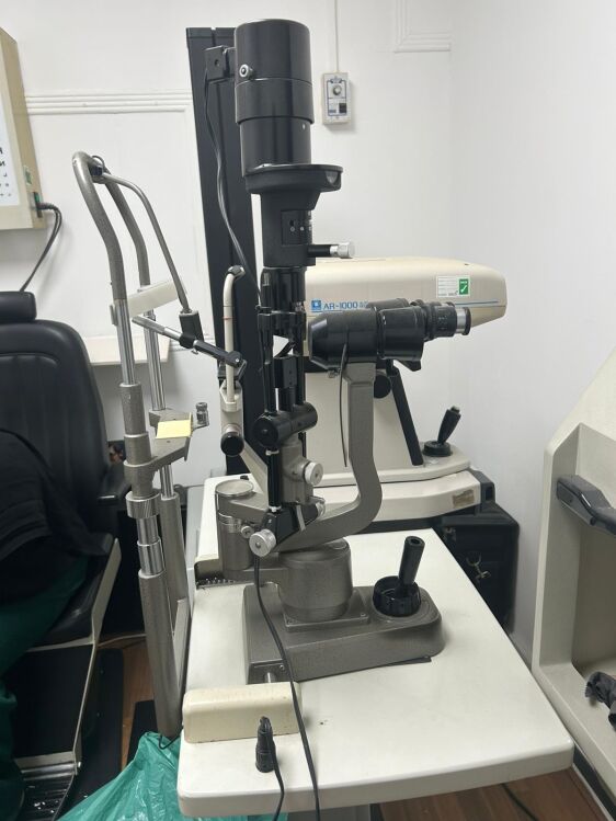 Slit lamp