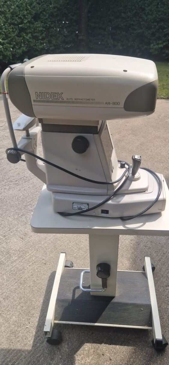 Nidek AR 800 Autorefractor