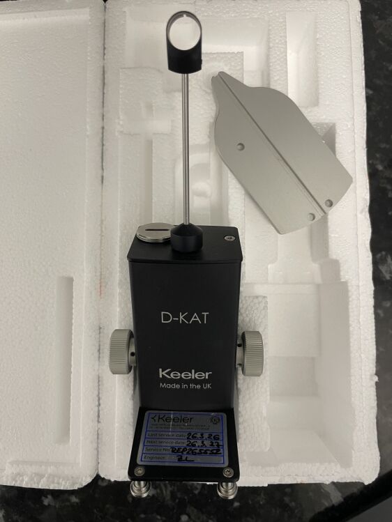 D KAT Keeler Applanation Tonometer