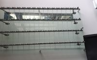 Lockable frame display rods