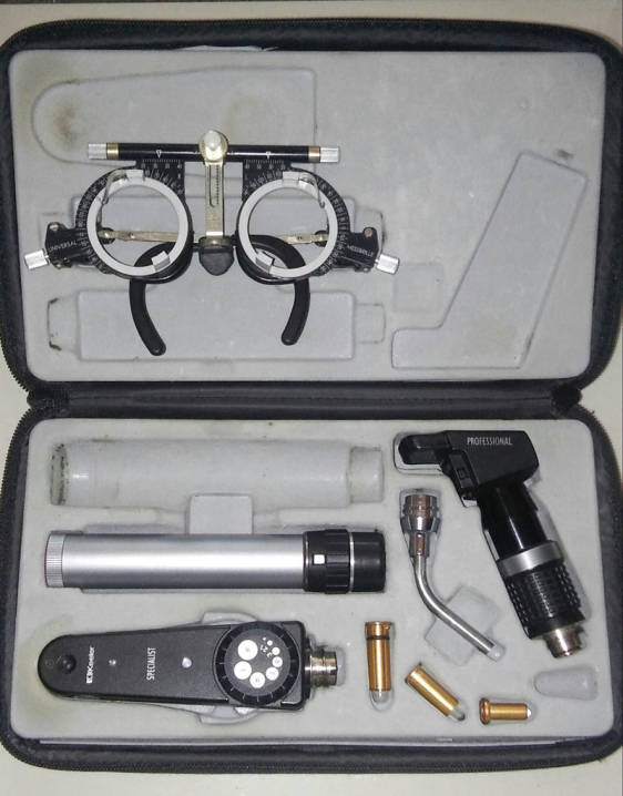 Specialist/Retinoscope Set Kit + UB3 Used Ophthalmoscopes