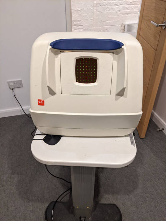 Henson 6000 Compact Used Visual Screeners Ophthalmic Equipment Used Optical Equipment and