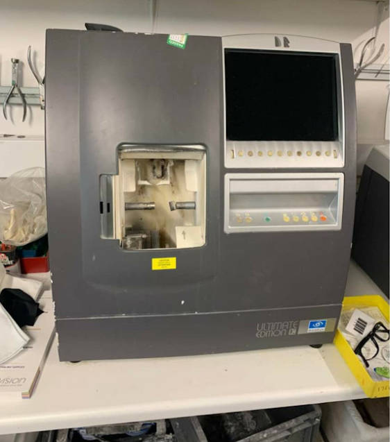 Essilor edgers for sale Used Lens Edgers Lab Equipment Used Optical Equipment and