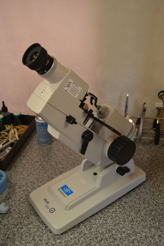 Essilor Focimeter