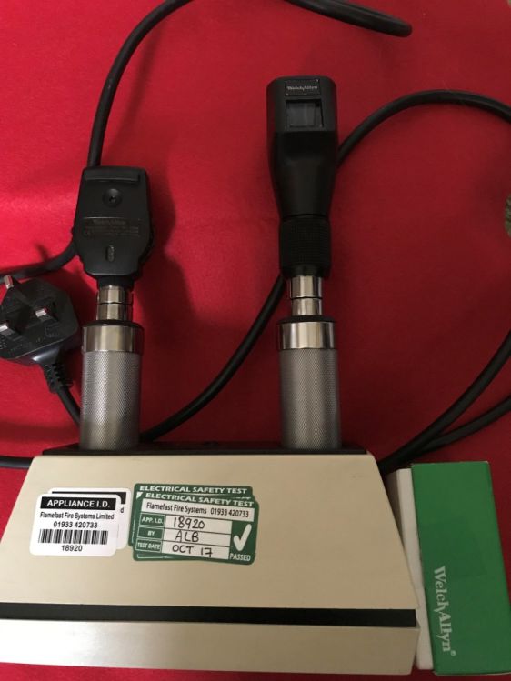 welch allyn ophthalmoscope and retinoscope set Used Ophthalmoscopes