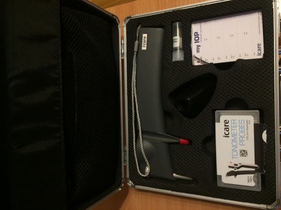 ICARE TA-01i tonometer