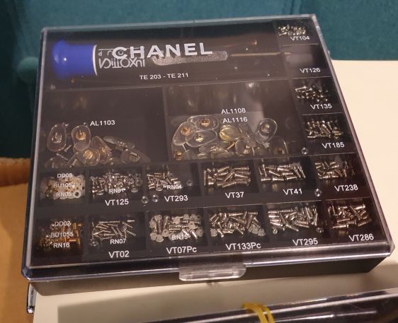 Chanel repairs kit