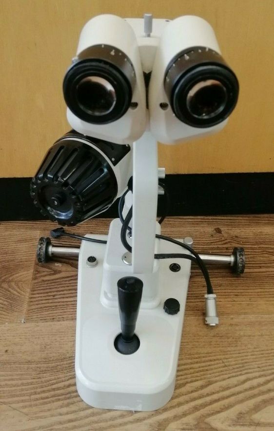 Modop YZ5FI Slit lamp S/N: 221-01950-1006