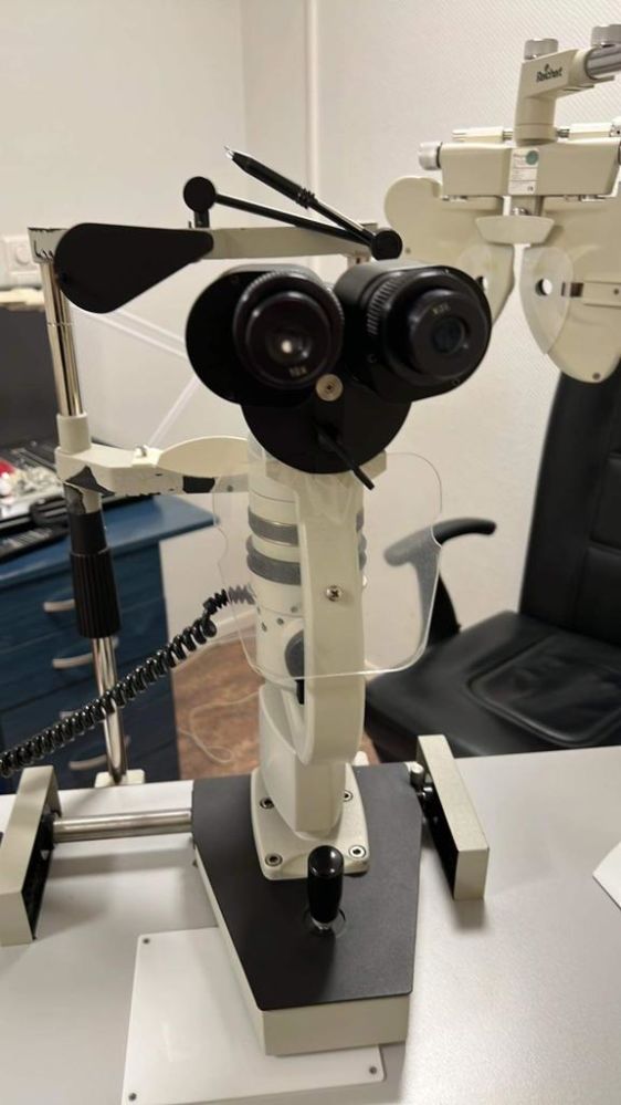 Slit lamp Sbisa