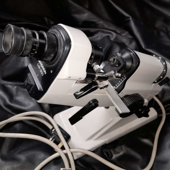 Magnon Focimeter WITH Prism Compensator