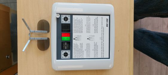 Mallett Near Vision Unit Ophthalmic Equipment (wit