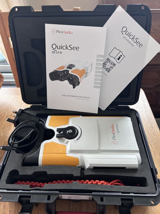 QUICKSEE Handheld autorefractor