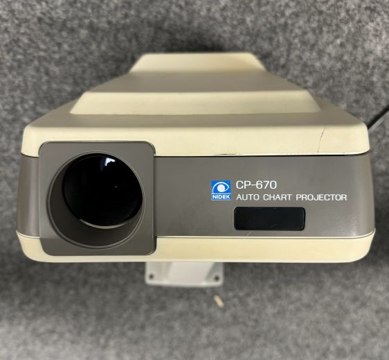 Nidek CP-670 Projector Chart + Remote