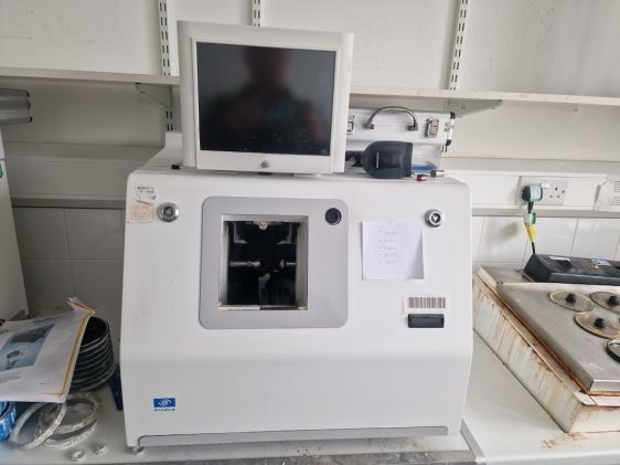 Essilor ProE600 edger 2018