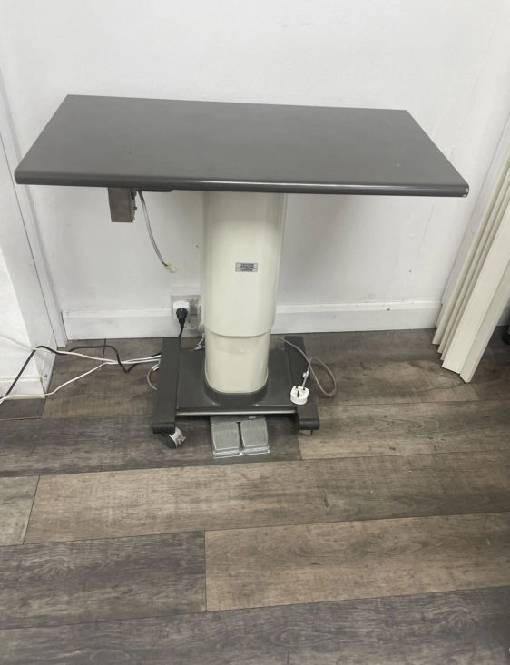 electric table for equipment