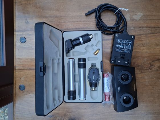 Keeler Professional Ret & Ophthalmoscope Set