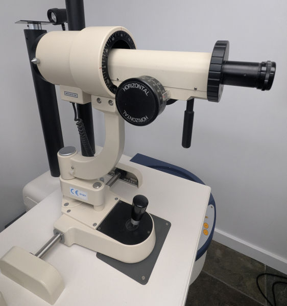 2 Position Keratometer