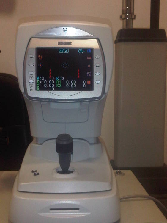 Nidex auto refractor/keratometer ARK 530a