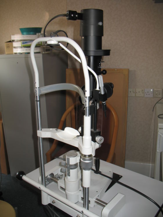 Neitz SL-H1 slit lamp