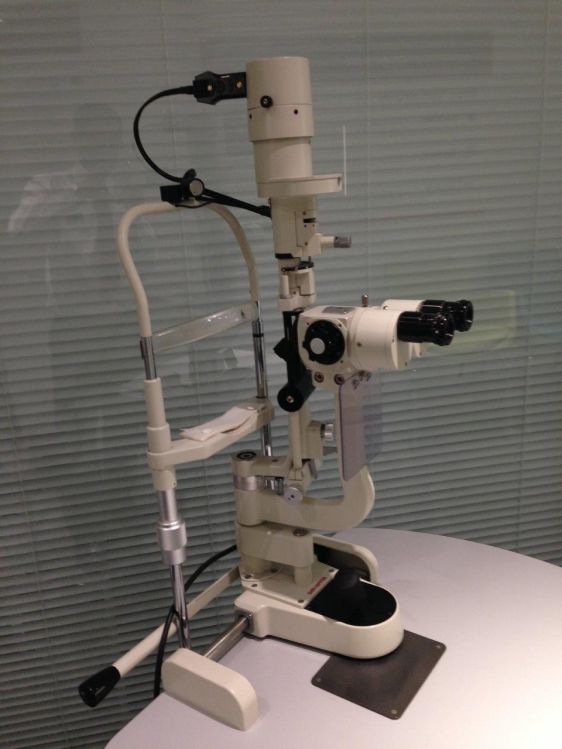 SHIN NIPPON Slit Lamp