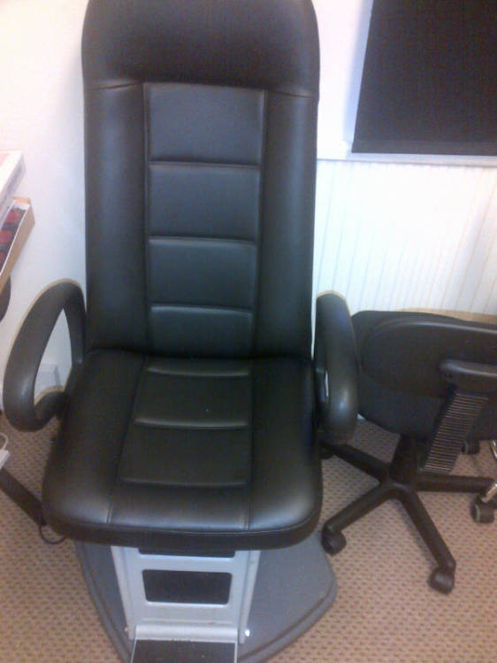 Testing Chair Good as new! Used Testing Chairs Ophthalmic