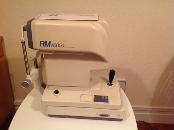 Topcon RM-A3000 Auto Refractor
