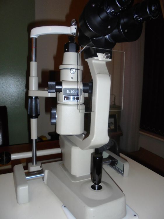 Zeiss SL 901/R Slit Lamp