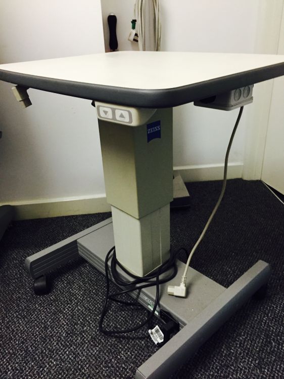 Zeiss Instrument Table