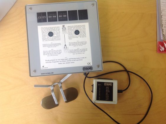 Near vision Mallett Unit