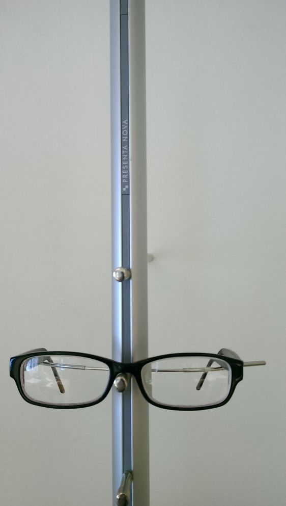 Frame displays Frame Display Rods Fixtures & Fittings Used