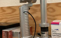 Portable slit lamp